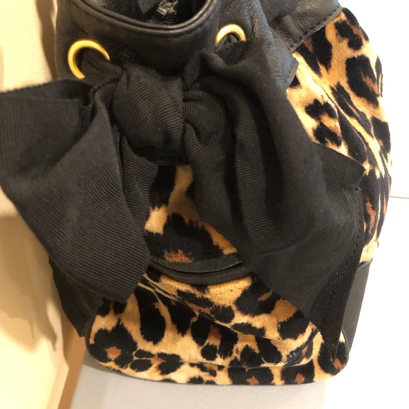 Juicy Couture Leopard Print Daydreamer Bag - Picture 5 of 15